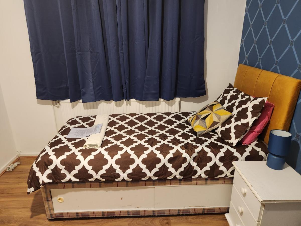 Gatwick Star Night Stay - Gatwick Crawley  Bagian luar foto