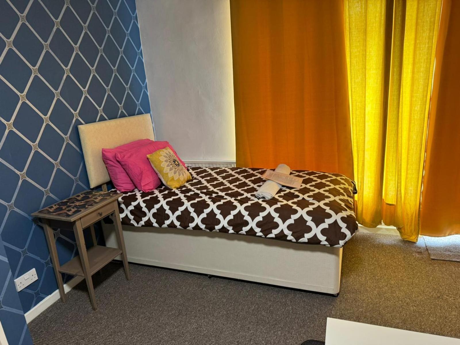 Gatwick Star Night Stay - Gatwick Crawley  Bagian luar foto