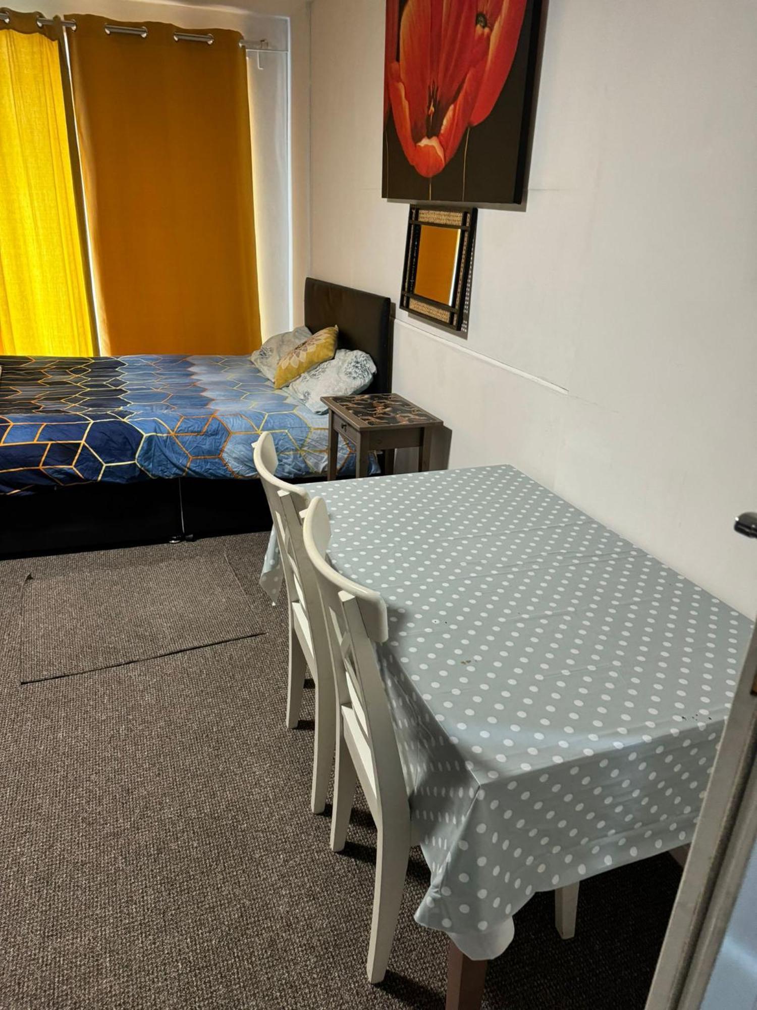 Gatwick Star Night Stay - Gatwick Crawley  Bagian luar foto
